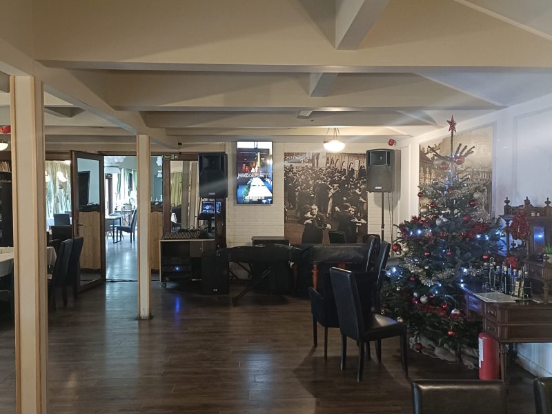Ghid pentru crearea campaniilor de sărbători în Rețeaua Digitală Indoor EkoGroup