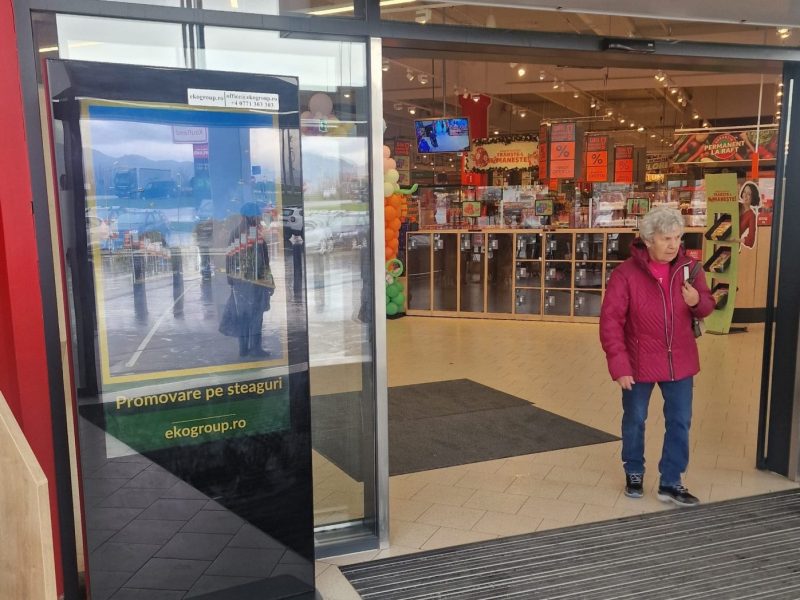 Rețeaua DOOH EkoGroup și Ciprian Petrescu aduc publicitate eficientă clienților din Râșnov